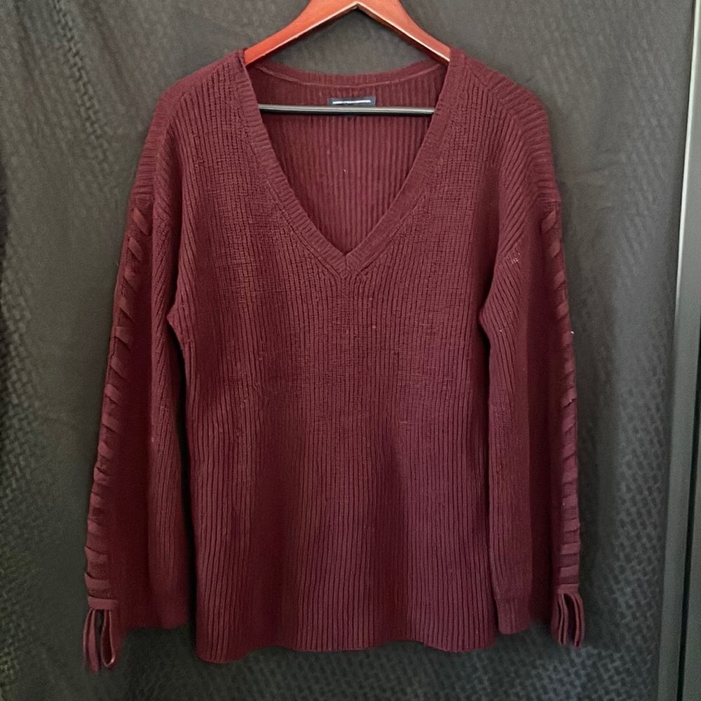 American Eagle sweater